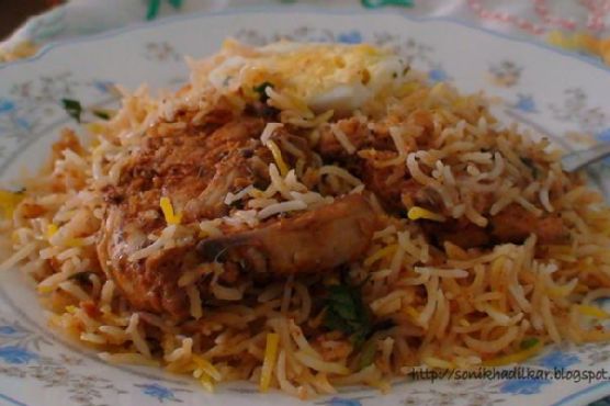 Hyderabadi Chicken Dum Biriyani